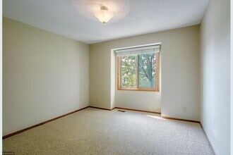 9241 Upland Ln N in Maple Grove, MN - Building Photo - Building Photo