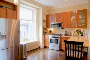 67 Mount Vernon St, Unit G1 in Boston, MA - Building Photo