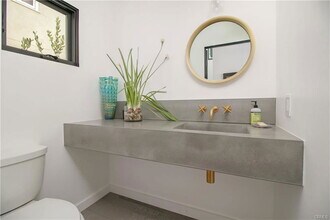 246 Orange St in Newport Beach, CA - Building Photo - Building Photo