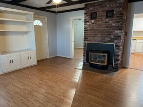 10285 NW 309th Ave in North Plains, OR - Foto de edificio - Building Photo