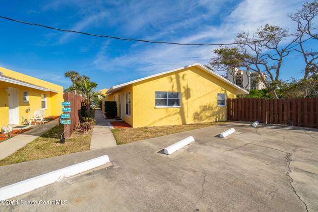 304 Arthur Ave in Cocoa Beach, FL - Building Photo - Building Photo