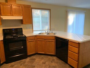 15313 NE 50th St in Vancouver, WA - Building Photo - Building Photo
