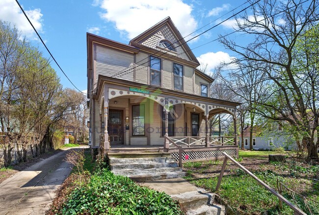 410 Eastern Ave SE in Grand Rapids, MI - Building Photo - Building Photo