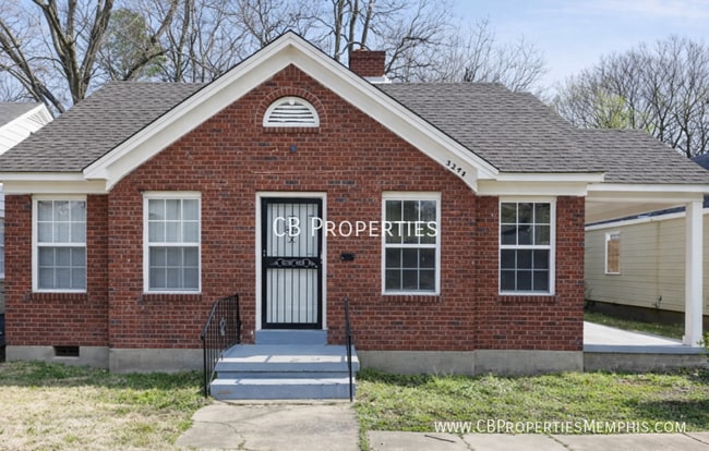 property at 2370 Larose Ave