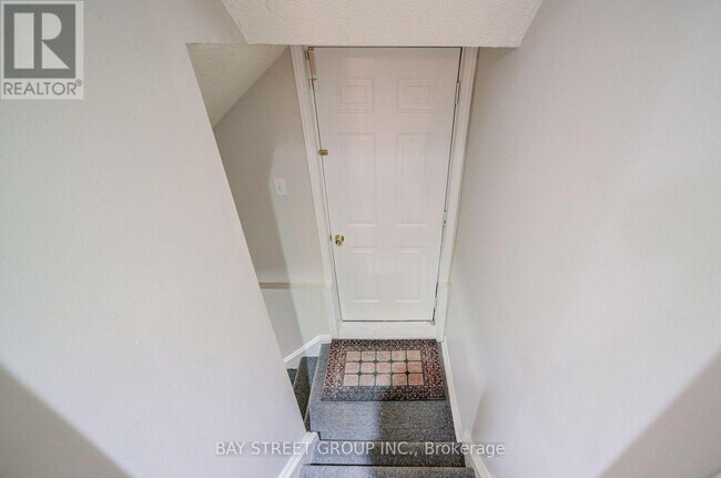 94 Marydale Ave in Markham, ON - Building Photo - Building Photo