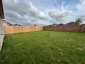 21519 Banpo Bend Dr in Cypress, TX - Building Photo - Building Photo