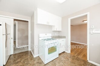 2123 Robin Dr in Colorado Springs, CO - Building Photo - Building Photo