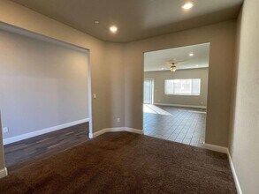 4118 Duncan Ave in Clovis, CA - Building Photo - Building Photo
