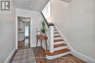 23 Ottawa St S in Hamilton, ON - Building Photo - Building Photo