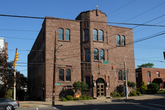 Saint John Apartments in Wilkes-Barre, PA - Foto de edificio - Building Photo