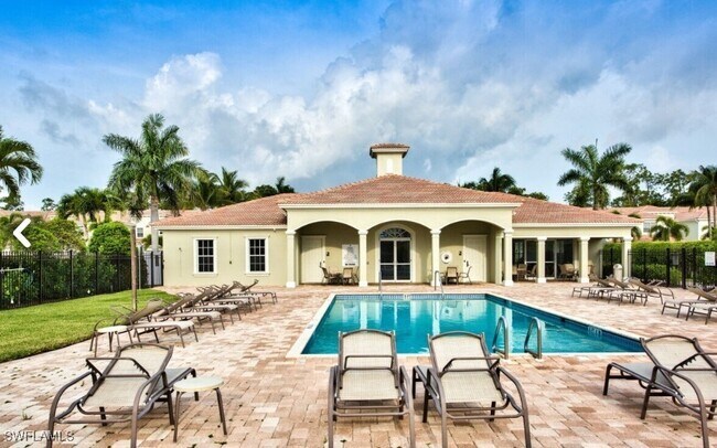 1355 Mariposa Cir