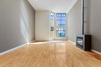125 Gilbert St in San Francisco, CA - Building Photo - Building Photo