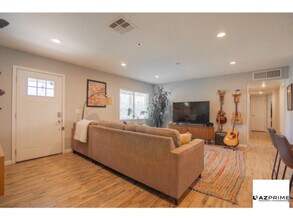 3333 N Randolph Rd in Phoenix, AZ - Building Photo - Building Photo