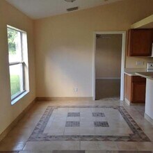 6886 Babbit Ave in North Port, FL - Building Photo - Building Photo