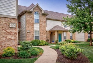 The Arbors of Yankee Vineyards in Dayton, OH - Building Photo - Building Photo