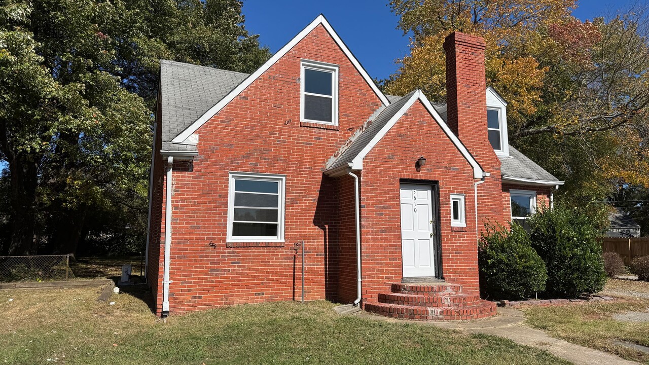 5610 Bryce Ln in Richmond, VA - Foto de edificio