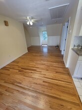 8 Bridle Path Trl, Unit 1 Bedroom Apartment in Newtown, CT - Building Photo - Building Photo