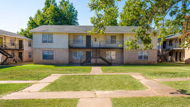 Windsor Apartments in Fort Smith, AR - Building Photo - Building Photo