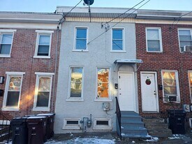 1220 Lancaster Ave in Wilmington, DE - Building Photo