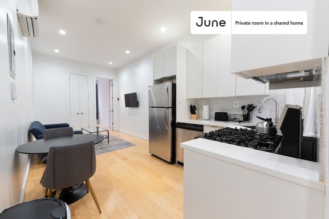 Room in Shared 4 bed/2 bath home in Brooklyn, NY - Building Photo - Building Photo