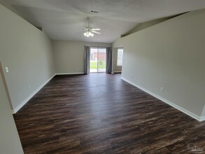 547 Capstan Ct in Pensacola, FL - Building Photo - Building Photo