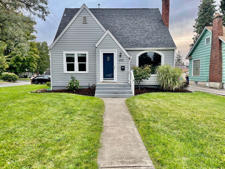 3101 W Providence Ave in Spokane, WA - Building Photo
