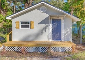 1606 E Osborne Ave in Tampa, FL - Building Photo