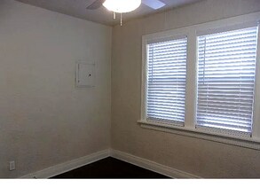 1718 N Indiana Ave in Oklahoma City, OK - Building Photo - Building Photo