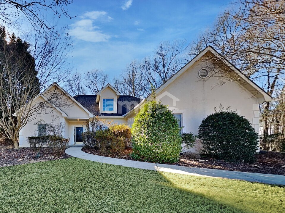 114 Ashwood Ct N in Stockbridge, GA - Building Photo