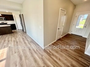 12841 Halle Dr in Evansville, IN - Building Photo - Building Photo