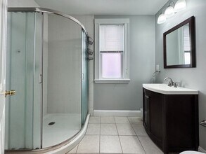 37 Lowden Ave, Unit 1 in Somerville, MA - Building Photo - Building Photo