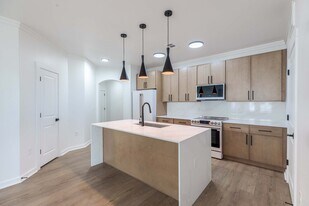 Five810 Southlands in Aurora, CO - Building Photo