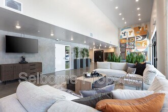 777 Broadway in Oakland, CA - Building Photo - Building Photo