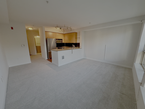 1420 E Pine St, Unit 506 in Seattle, WA - Building Photo - Building Photo