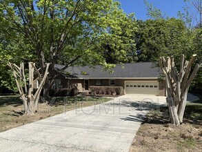 4501 Mountain Island Dr in Charlotte, NC - Building Photo - Building Photo