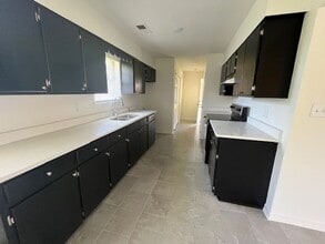 1030 Simpson Cove in Tunica, MS - Building Photo - Building Photo