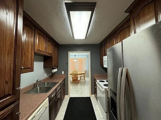 179 Timberline Dr in Ozark, AL - Foto de edificio - Building Photo
