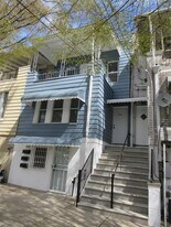 949 E 213th St in Bronx, NY - Building Photo