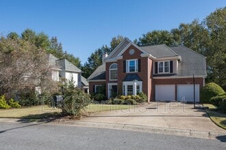2433 Gablewood Dr NE in Marietta, GA - Building Photo - Building Photo