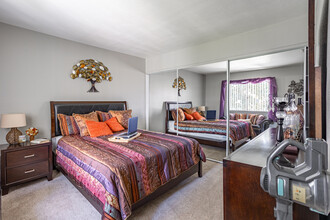 Park West Apartments in Chino, CA - Foto de edificio - Interior Photo