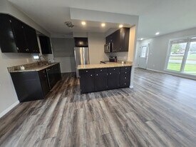 1618 S 18th St in Grand Forks, ND - Building Photo