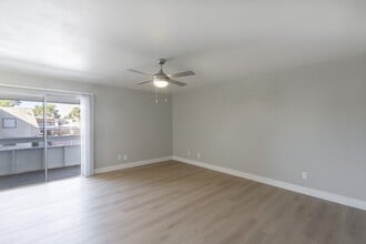 Granite Bay in Phoenix, AZ - Building Photo - Building Photo