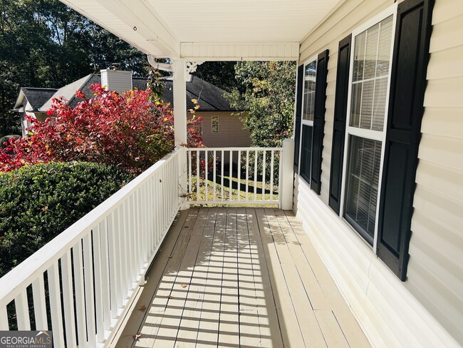 129 Lost Lake Dr in Villa Rica, GA - Building Photo - Building Photo