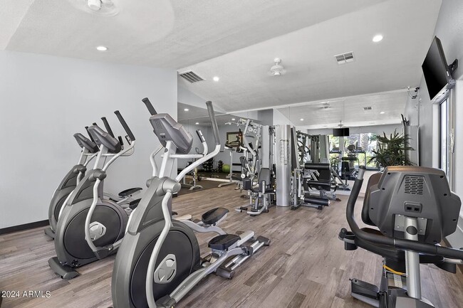 2025 E Campbell Ave, Unit Biltmore Area Condo! in Phoenix, AZ - Building Photo - Building Photo