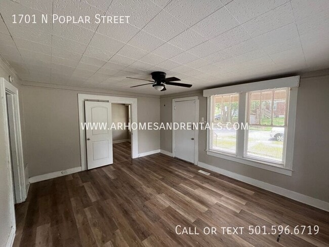1701 N Poplar St in North Little Rock, AR - Building Photo - Building Photo