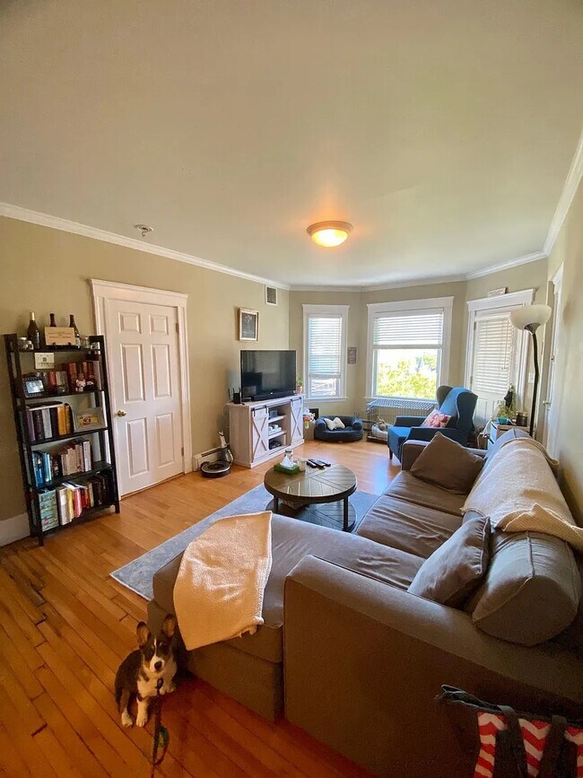 33 Main St, Unit 5, Unit 5