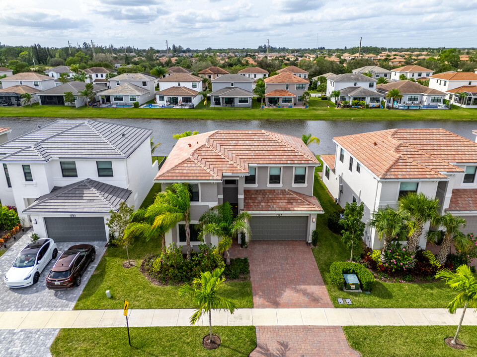 7197 Montereal Path in Greenacres, FL - Building Photo