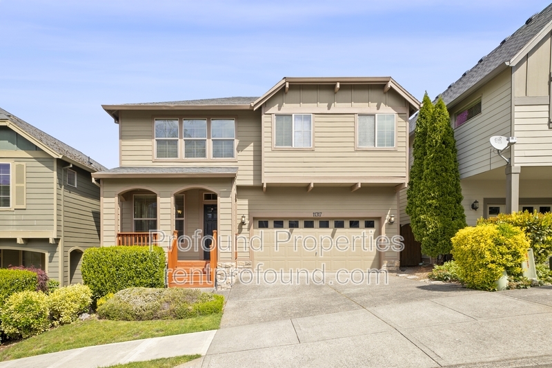 11317 NW Odeon Ln in Portland, OR - Building Photo