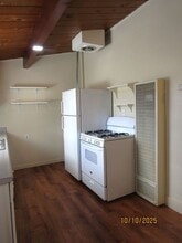 4982 Hessel Rd in Sebastopol, CA - Building Photo - Building Photo