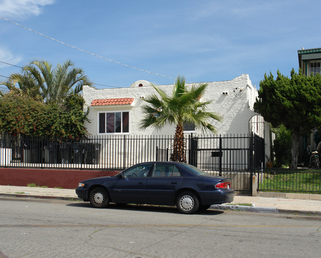 325-343 20th St in San Diego, CA - Building Photo - Building Photo